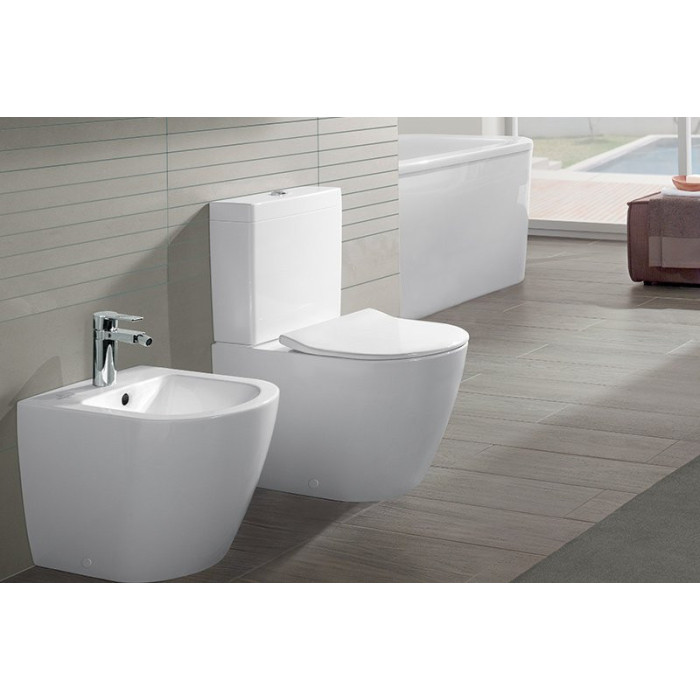 VILLEROY & BOCH Subway 2.0 Direct Flush wall-mounted toilet with Soft Close seat