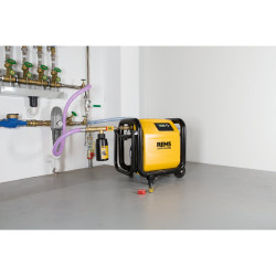 Electronic washing and pressure testing unit with oil-free compressor REMS Multi-Push