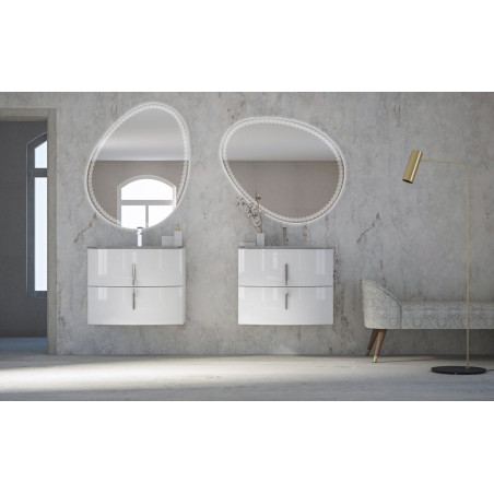 The mirror ornament is an LED shovel 98 x 75 cm.