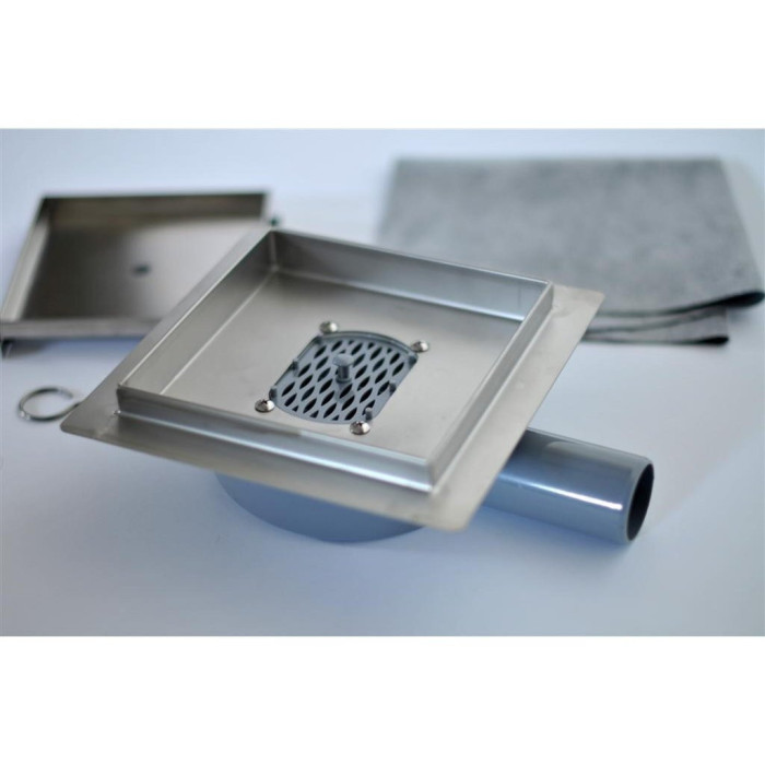Shower drain Vline360Pro with a tile-in grate, especially low at 56 mm