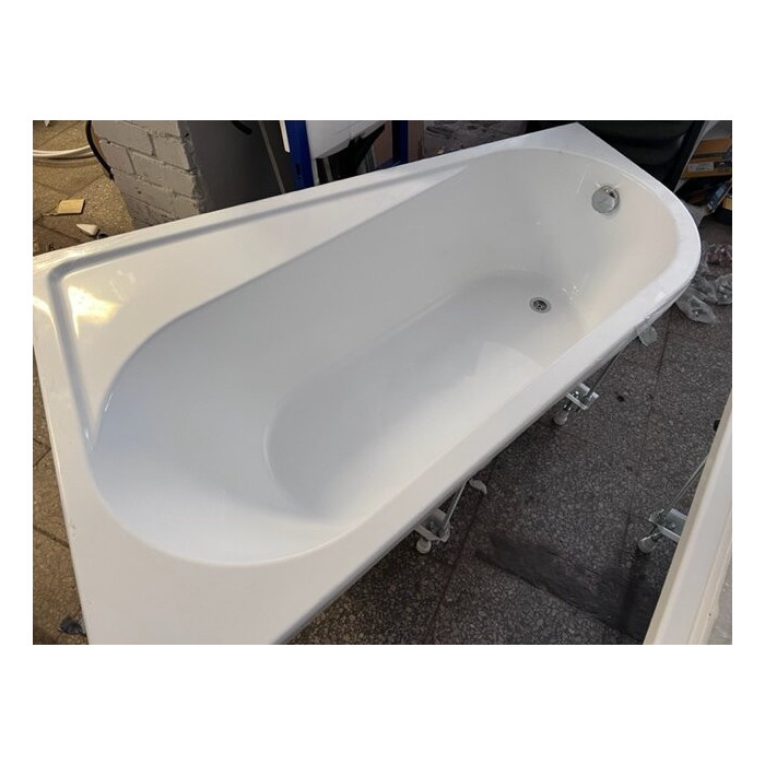 Acrylic asymmetric bathtub RAVAK Chrome 1600 x 1050, left (From the exhibition)