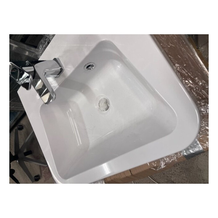 Bathroom furniture sets in RAVAK 4 in 1, from displays