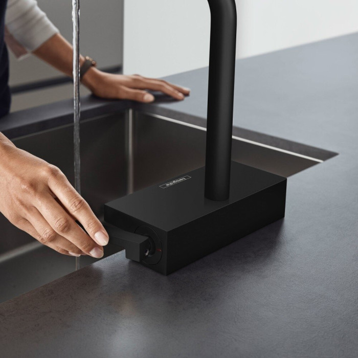Смеситель для кухни (раковины) с выдвижным шлангом HANSGROHE Aquno Select M81, 73836670