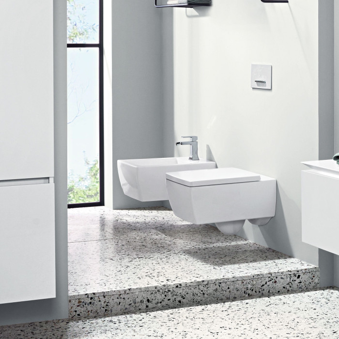 Rippuv WC-pott VILLEROY & BOCH Memento 2.0 DirectFlush paksu aeglaselt sulguva kaanega, Ceramic Plus kattega