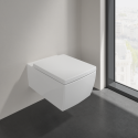Wall-hung toilet VILLEROY & BOCH Memento 2.0 DirectFlush with a thick soft-close seat, featuring Ceramic Plus coating