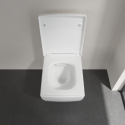 Wall-hung toilet VILLEROY & BOCH Memento 2.0 DirectFlush with a thick soft-close seat, featuring Ceramic Plus coating