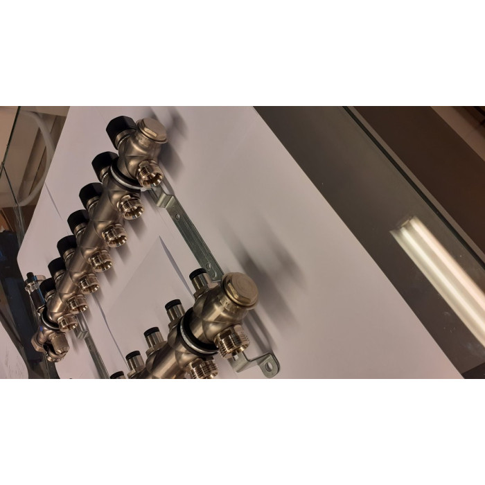 Adjustable floor heating manifold MEPA 3 circuits without flow meters