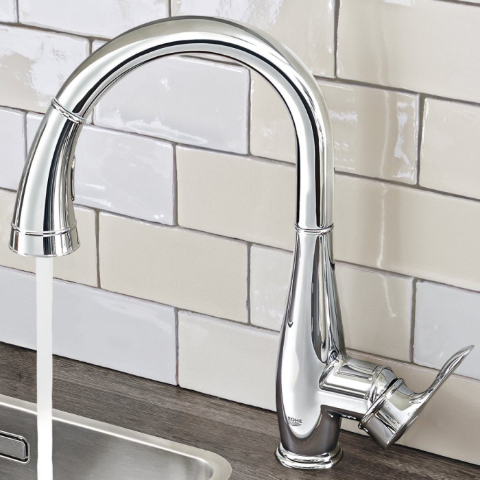 Кухонный смеситель с выдвижным изливом GROHE Parkfield, 30215001
