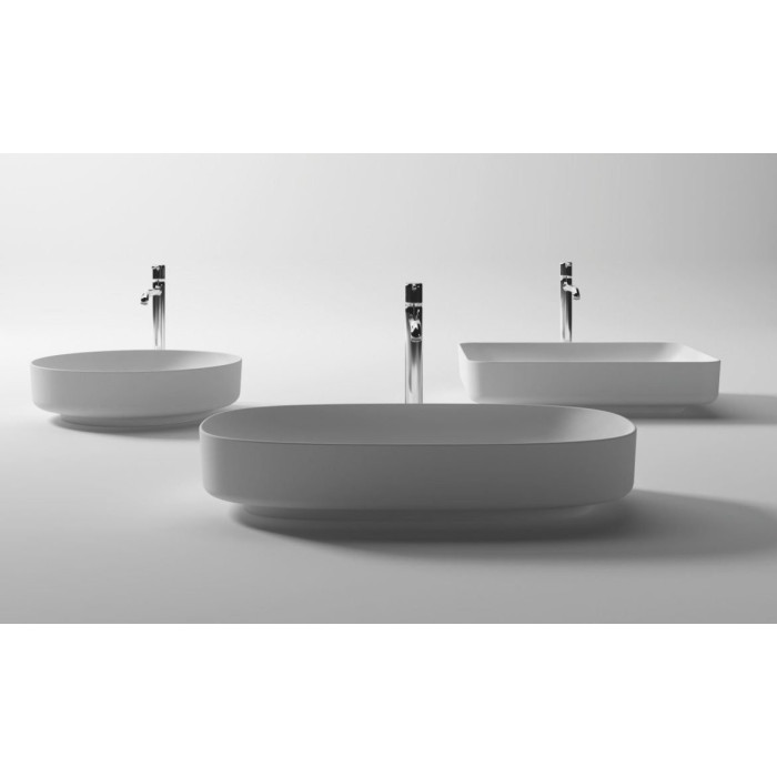 The sink is being installed ALICE CERAMICA Unica 50 x 37 cm
